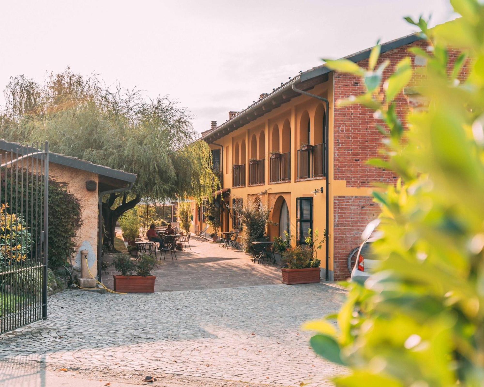 Agriturismo Cascina Barin Roddi Exterior foto