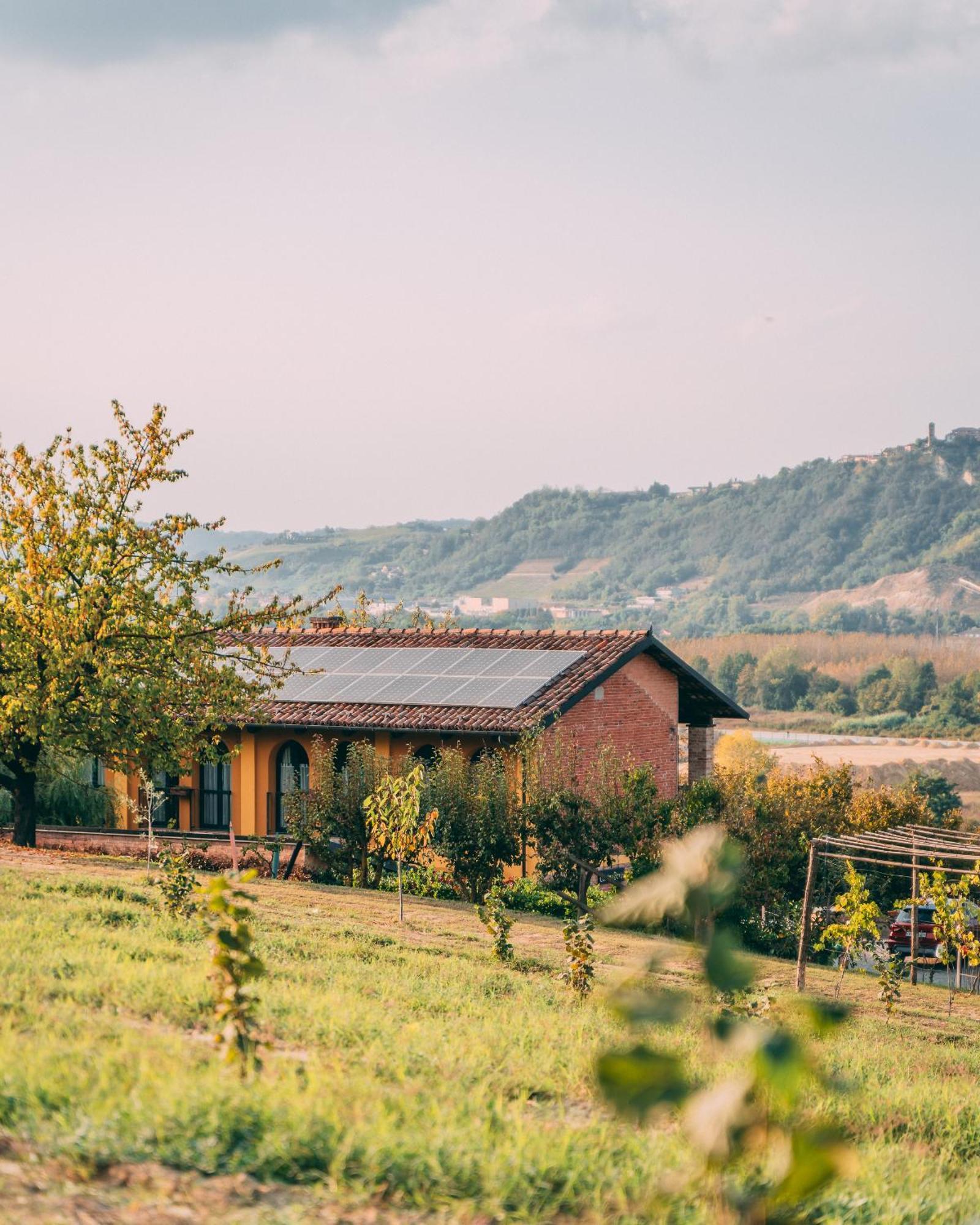 Agriturismo Cascina Barin Roddi Exterior foto